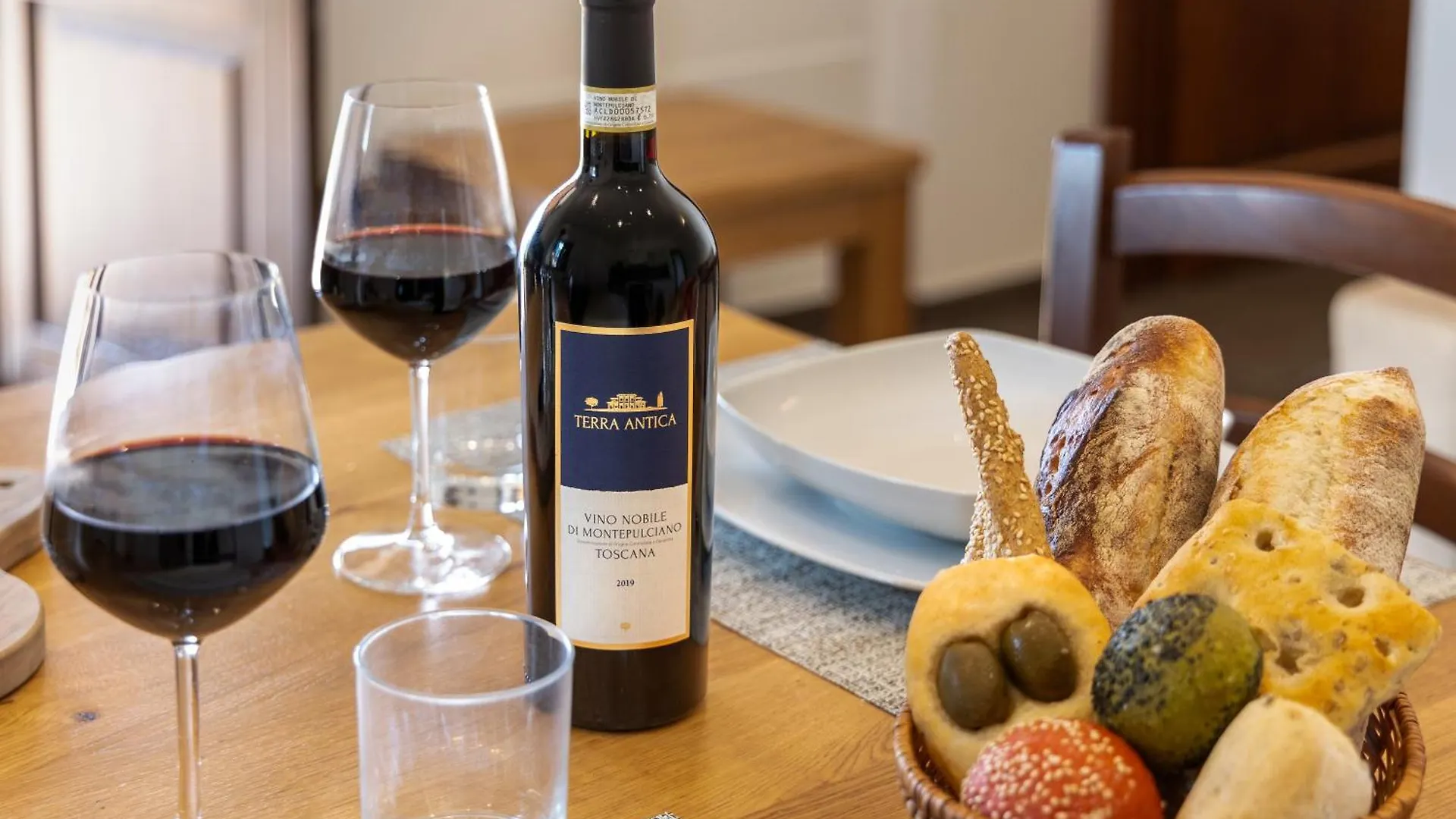 Tuscany Living - Terra Antica Montepulciano Stazione Italien